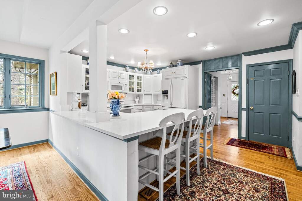 5 Bedroom Single Family Home/House's Image 19