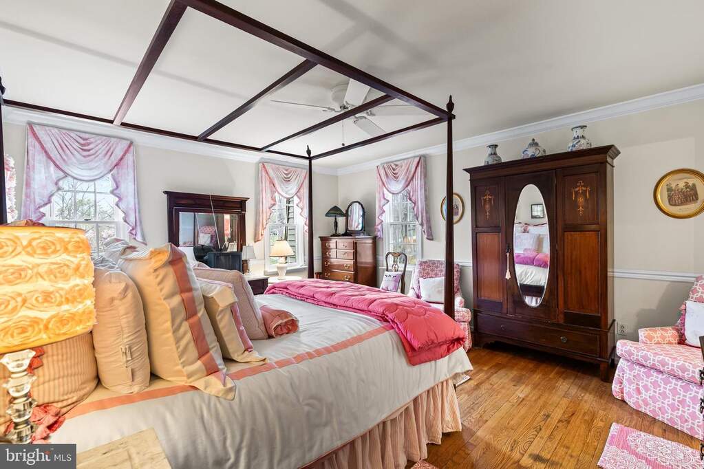 5 Bedroom Single Family Home/House's Image 48