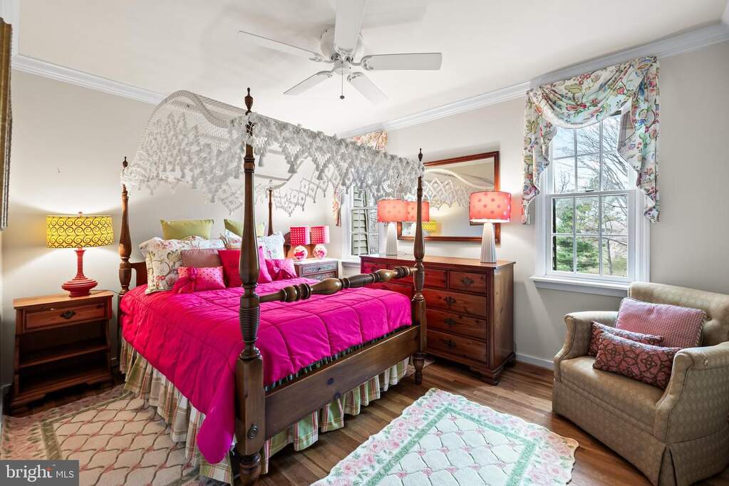 5 Bedroom Single Family Home/House's Image 53