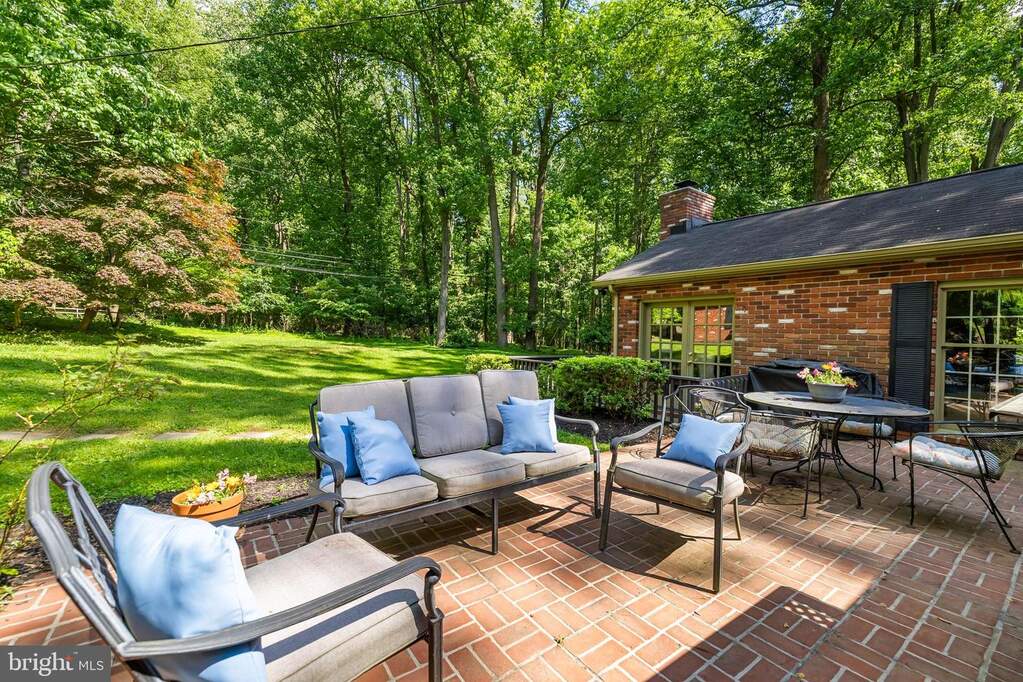 5 Bedroom Single Family Home/House's Image 70