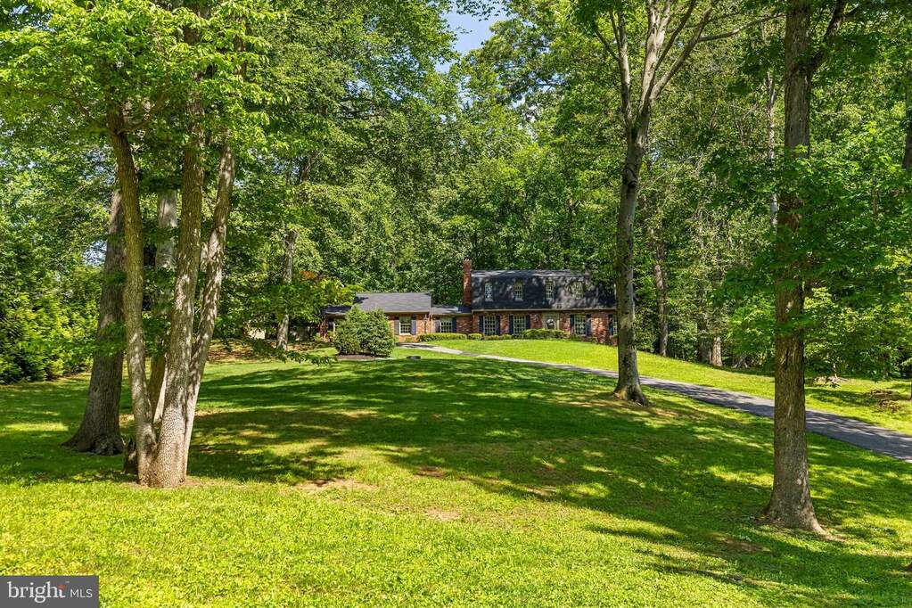5 Bedroom Single Family Home/House's Image 85
