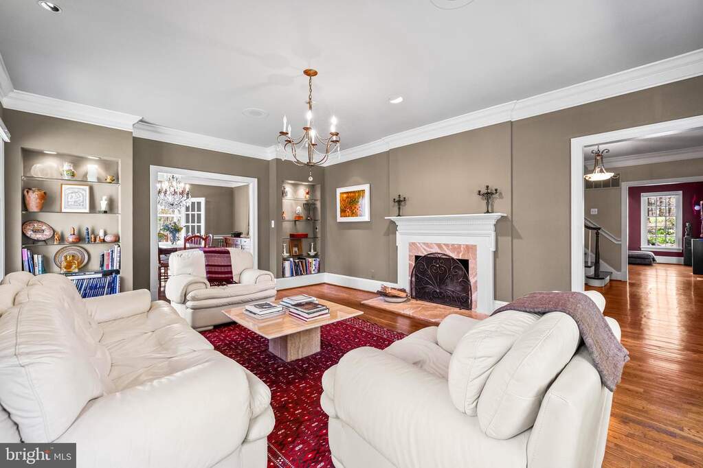 4 Bedroom Single Family Home/House's Image 12