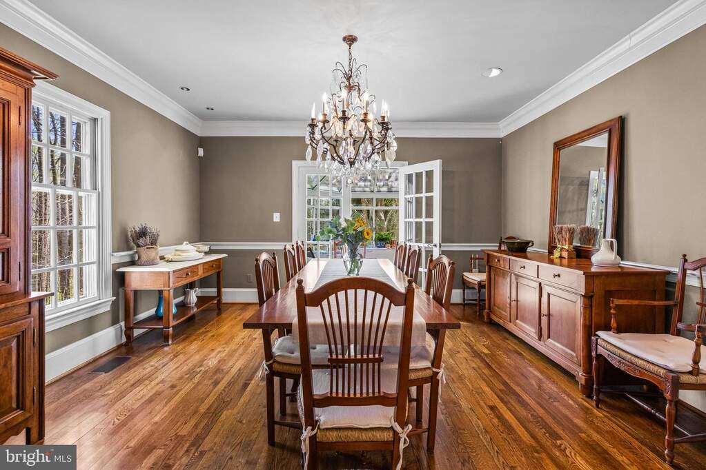 4 Bedroom Single Family Home/House's Image 14