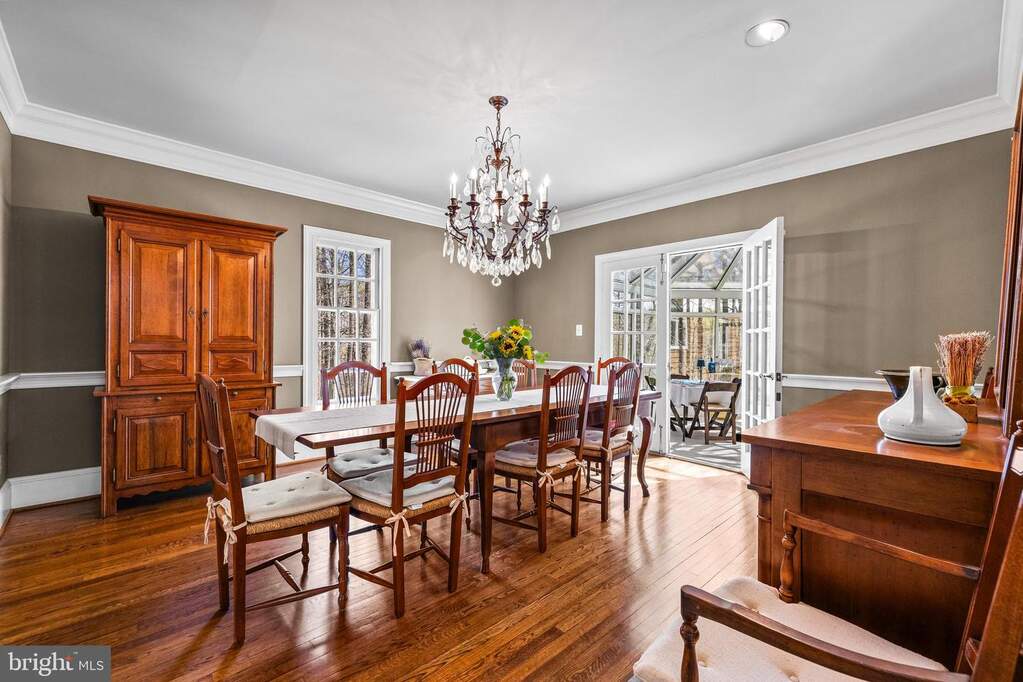 4 Bedroom Single Family Home/House's Image 16
