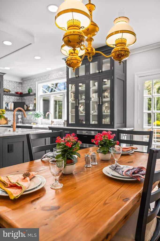 4 Bedroom Single Family Home/House's Image 39