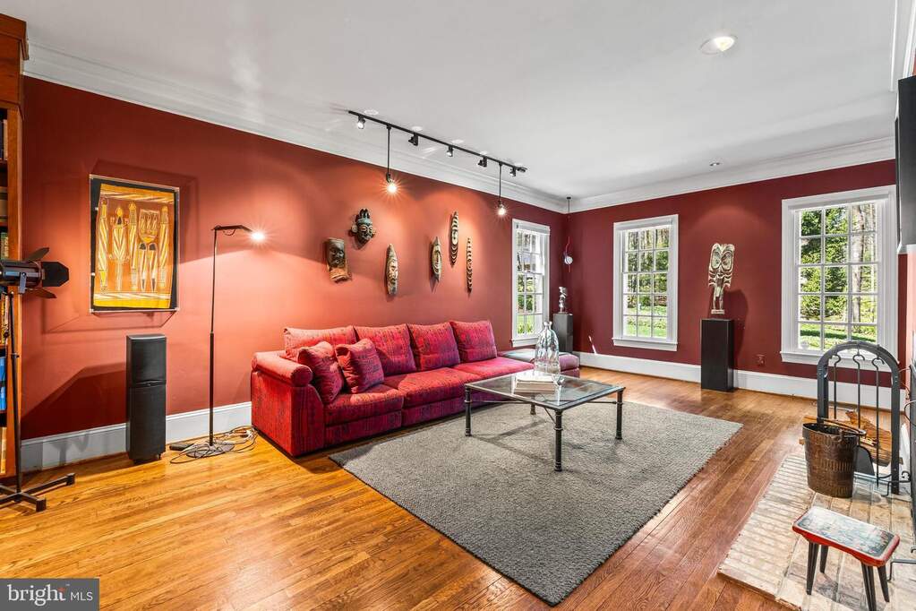4 Bedroom Single Family Home/House's Image 43