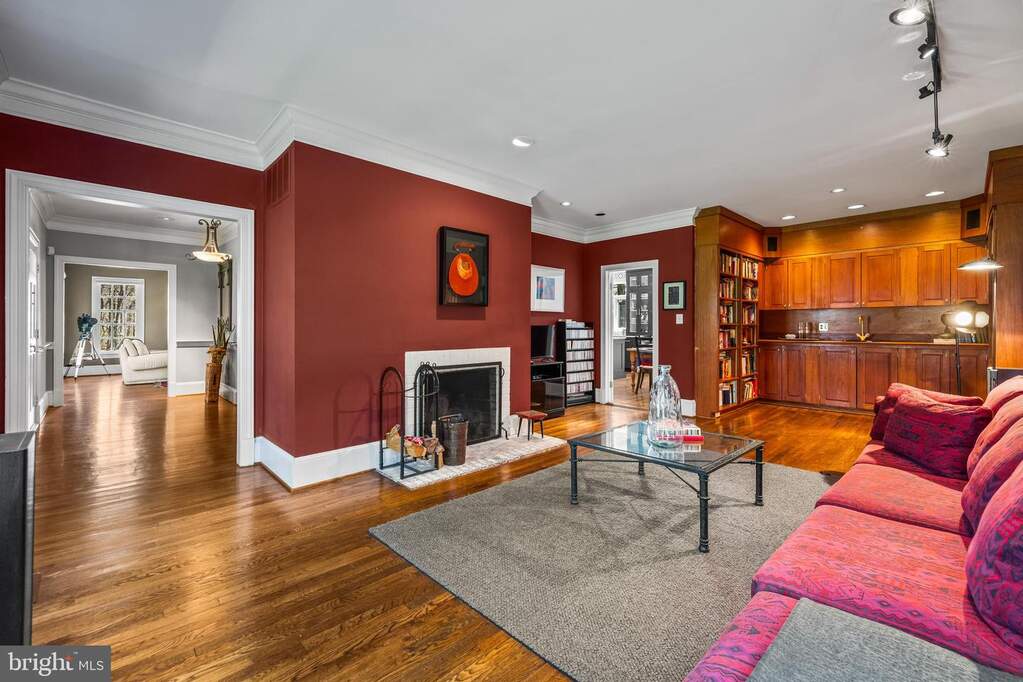 4 Bedroom Single Family Home/House's Image 46