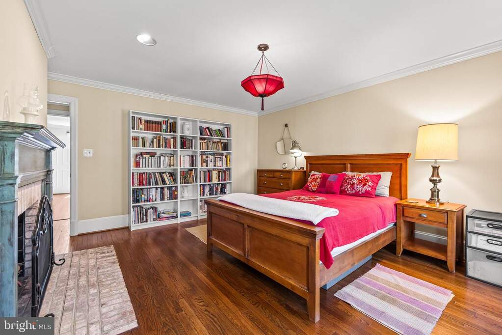 4 Bedroom Single Family Home/House's Image 52