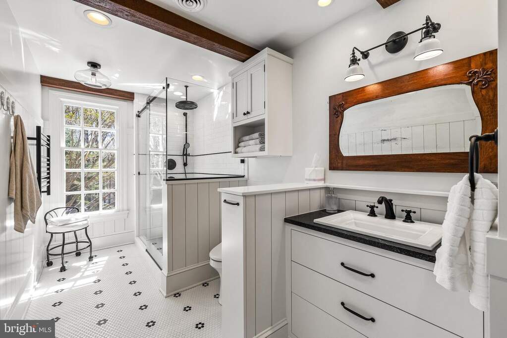 4 Bedroom Single Family Home/House's Image 62