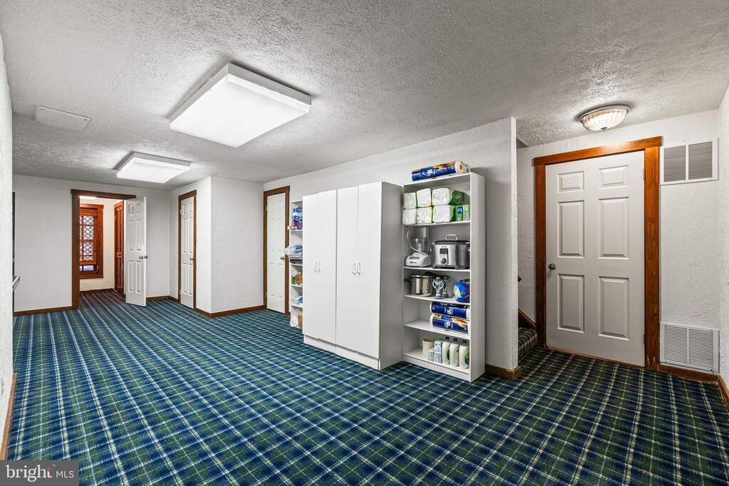 4 Bedroom Single Family Home/House's Image 79