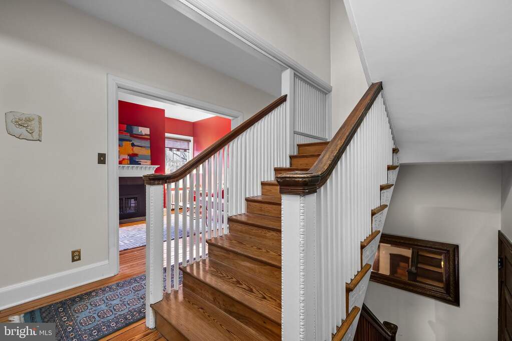 5 Bedroom Single Family Home/House's Image 24