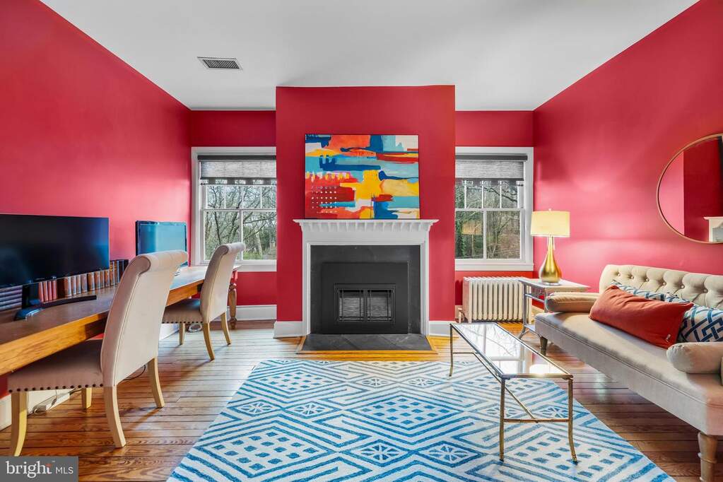 5 Bedroom Single Family Home/House's Image 25