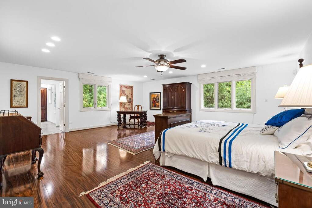 3 Bedroom Villa/Townhouse's Image 24