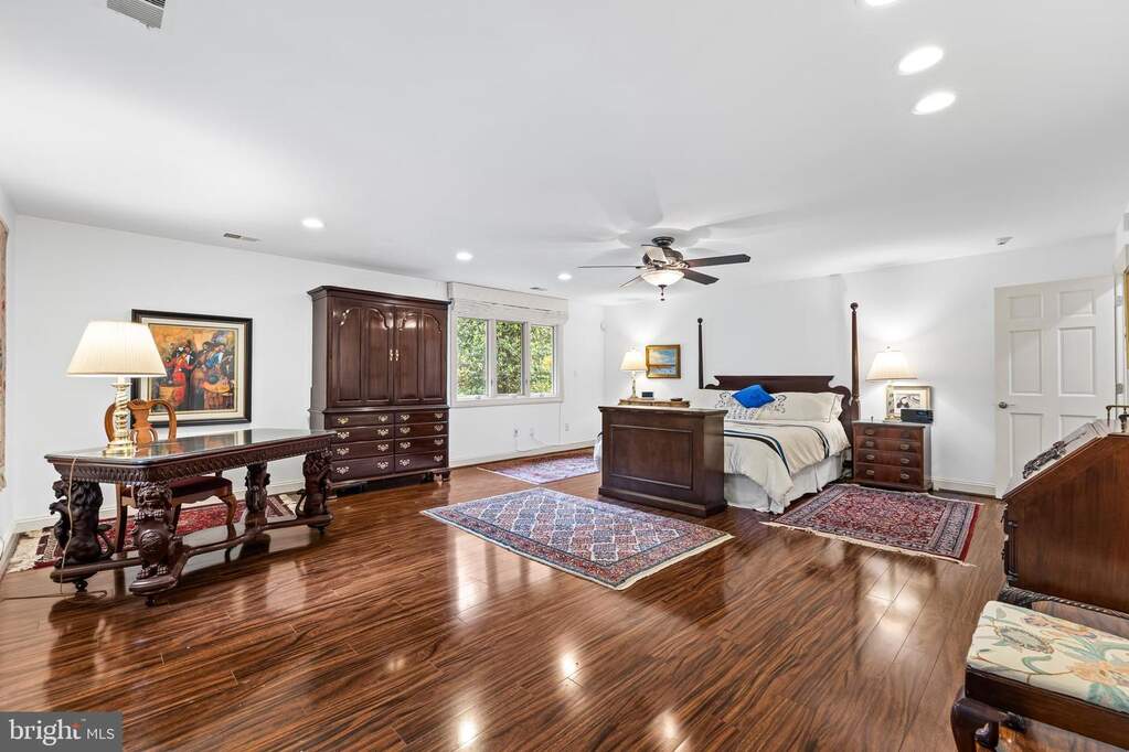 3 Bedroom Villa/Townhouse's Image 25
