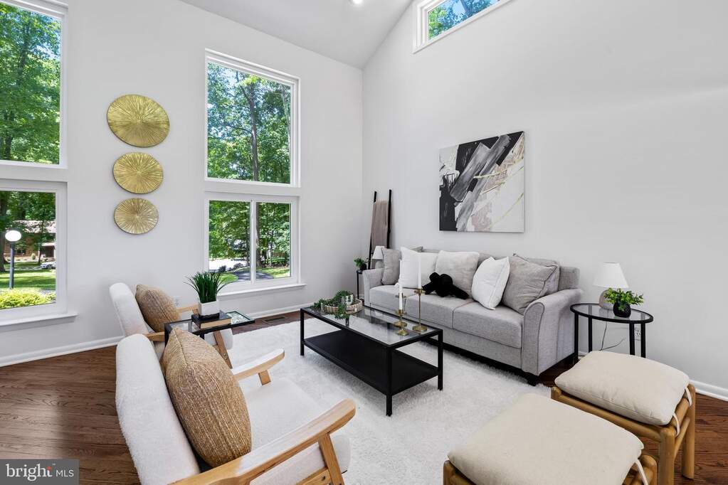 4 Bedroom Single Family Home/House's Image 7