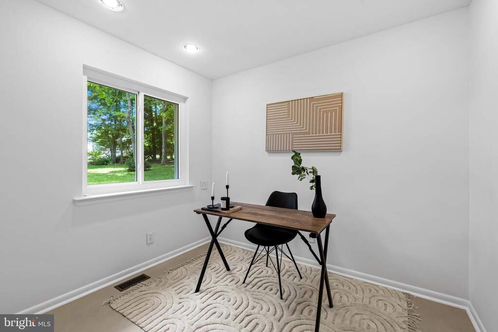 4 Bedroom Single Family Home/House's Image 21