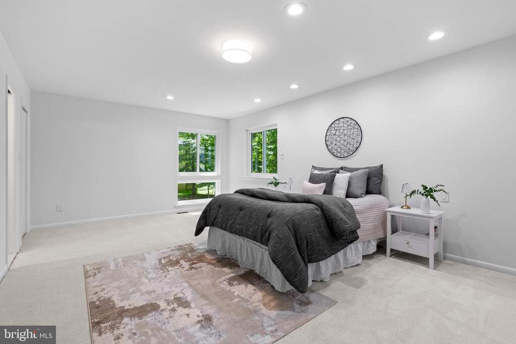 4 Bedroom Single Family Home/House's Image 31
