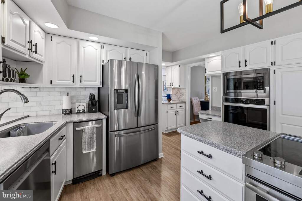 4 Bedroom Single Family Home/House's Image 20