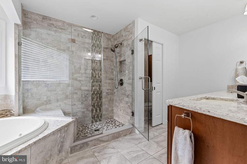 4 Bedroom Single Family Home/House's Image 31