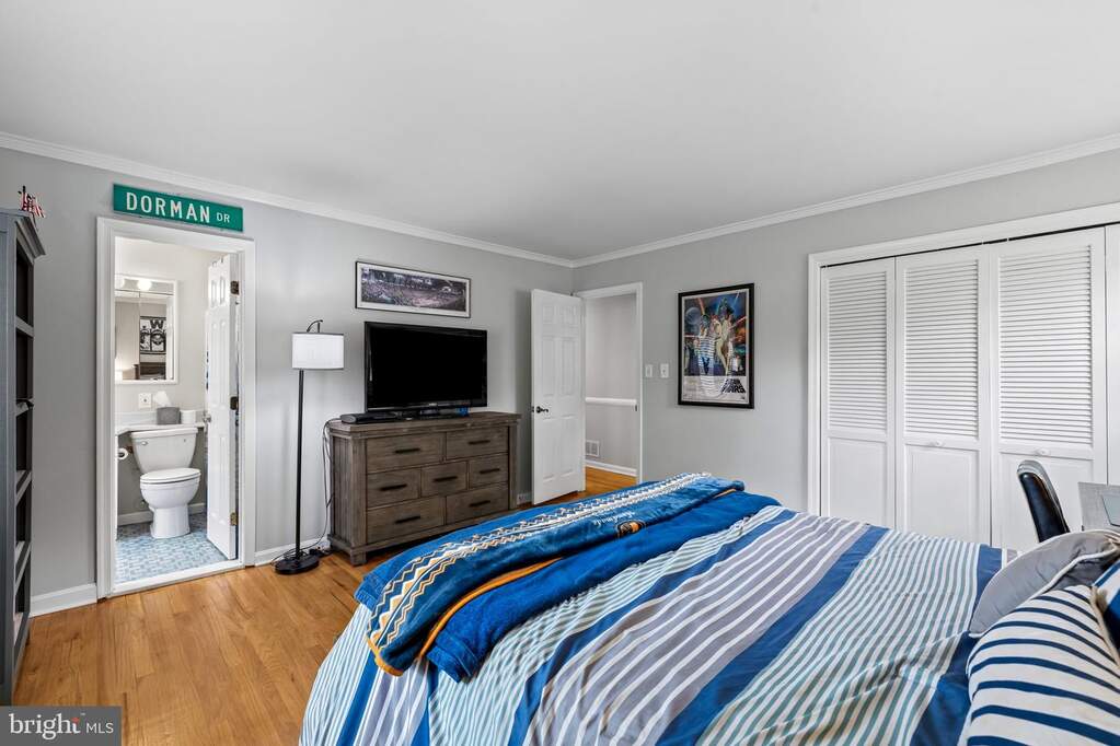 4 Bedroom Single Family Home/House's Image 40