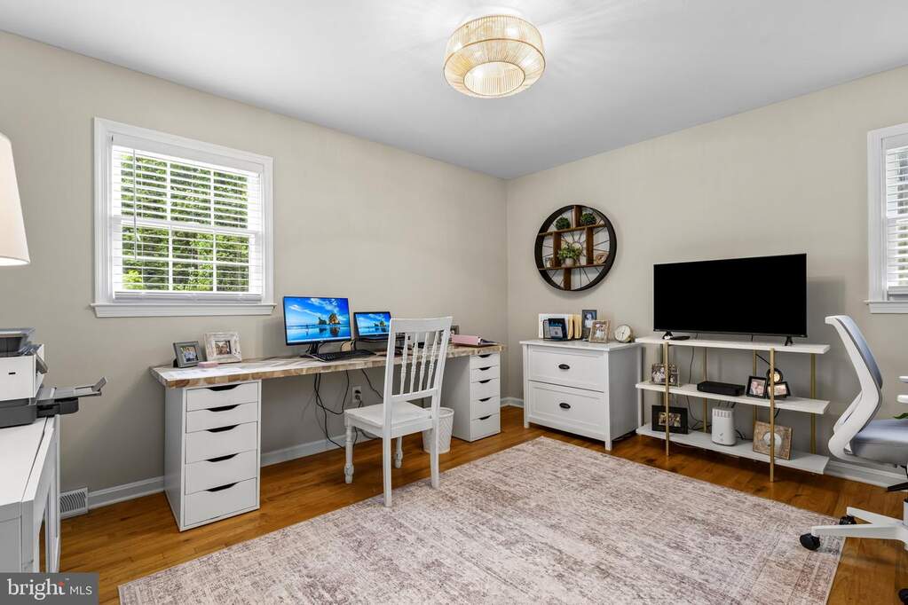 4 Bedroom Single Family Home/House's Image 42