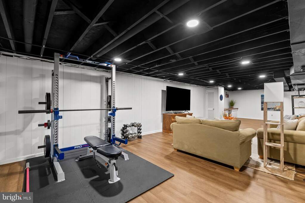 4 Bedroom Single Family Home/House's Image 45