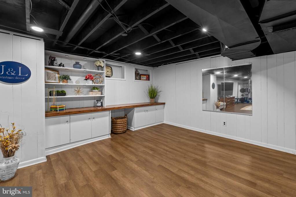 4 Bedroom Single Family Home/House's Image 49