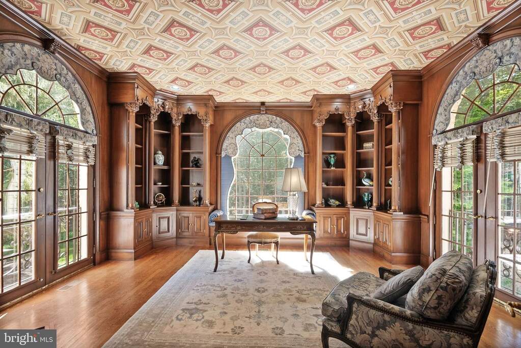 9721 Sorrel Avenue photo