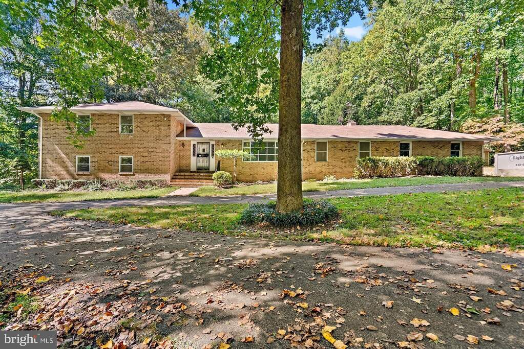9409 Croom Acres Drive