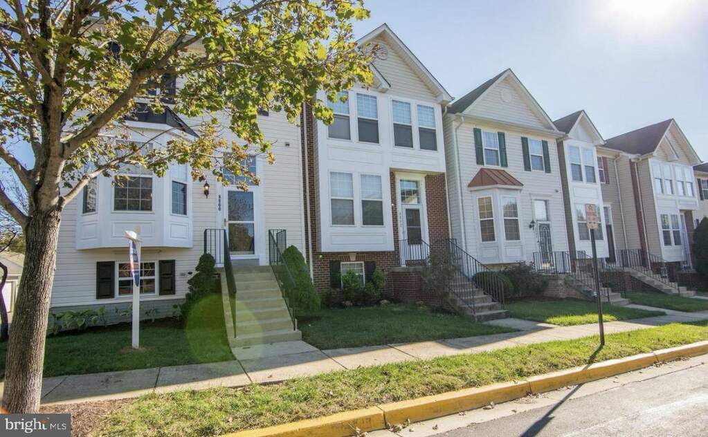 8800 Community Square Lane
