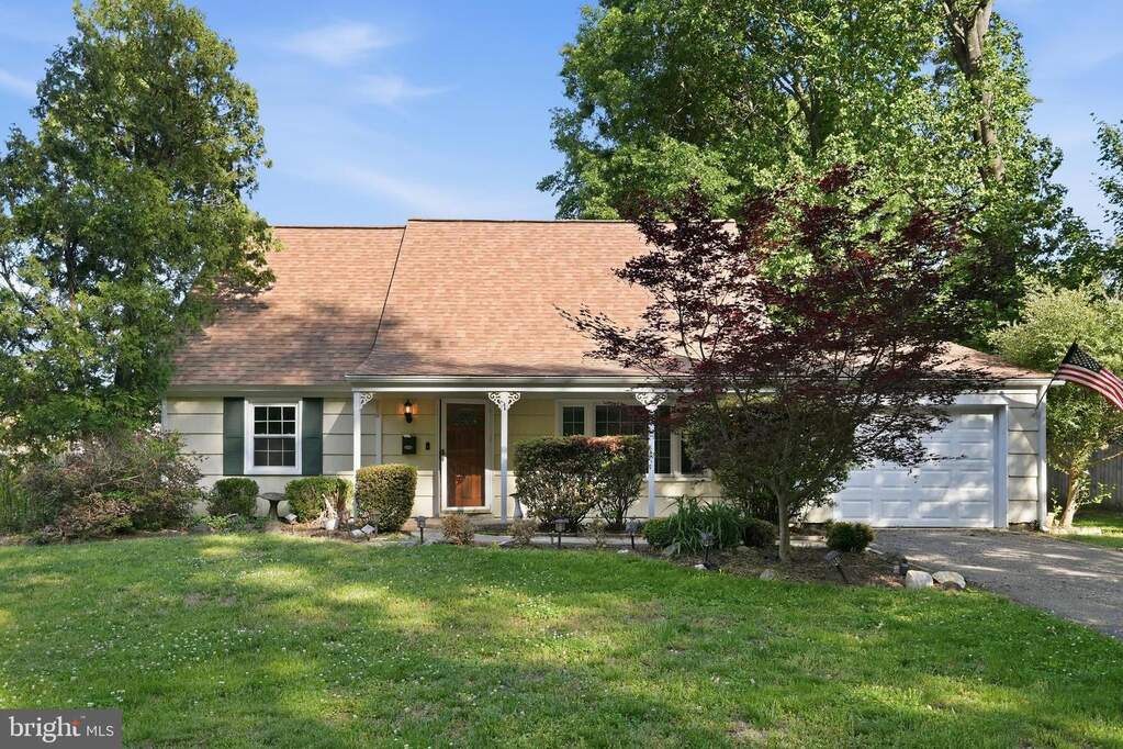 3007 Twisting Lane