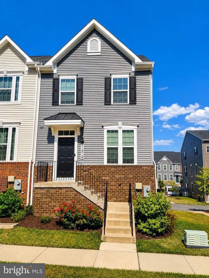 11214 Meridian Hill Way