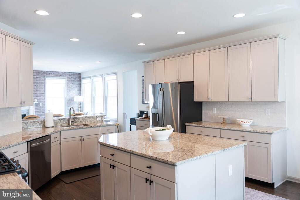4 Bedroom Single Family Home/House's Image 13
