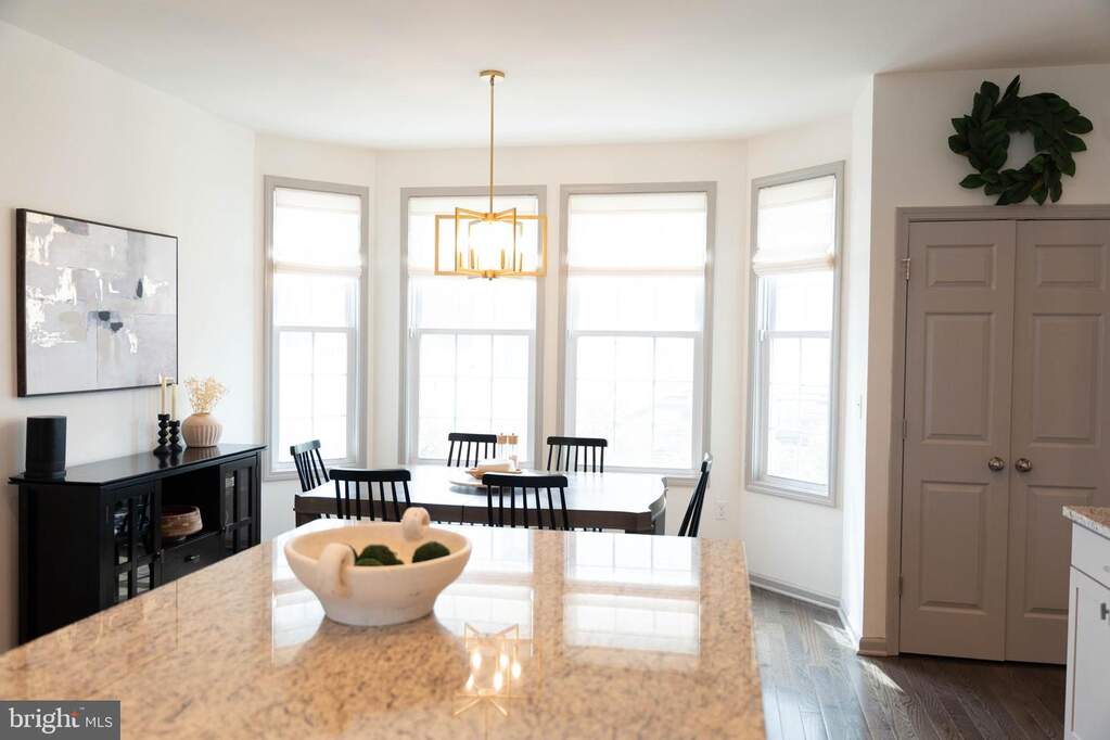 4 Bedroom Single Family Home/House's Image 16