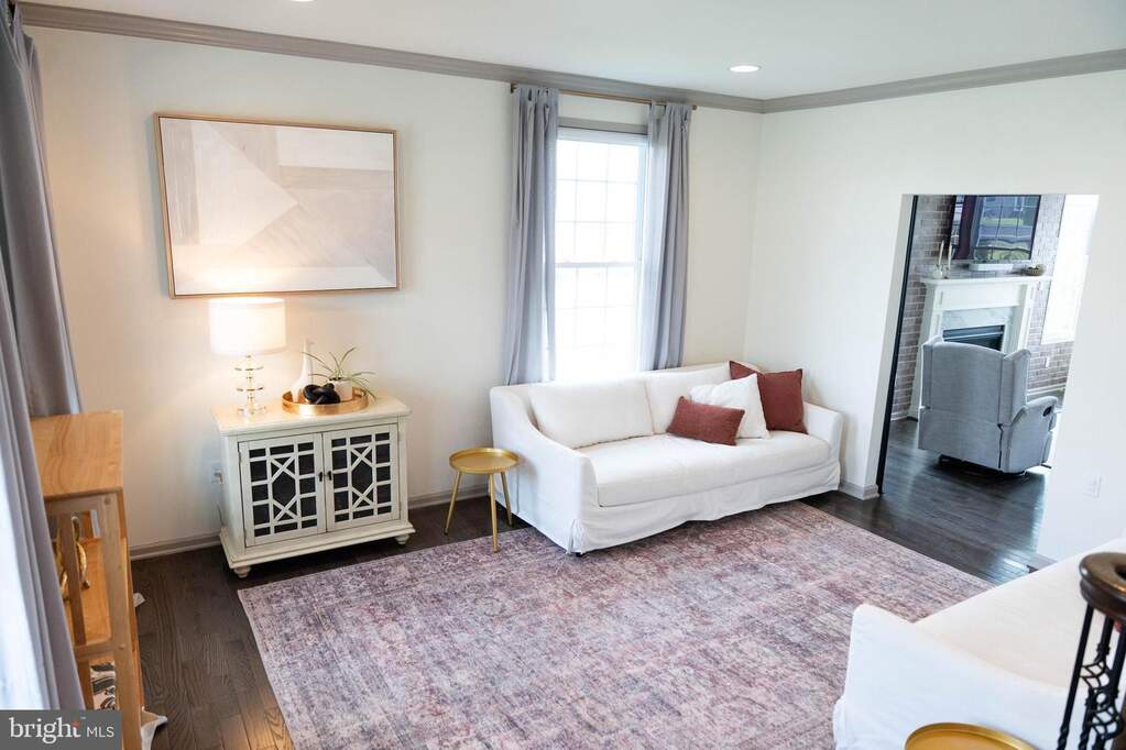 4 Bedroom Single Family Home/House's Image 20