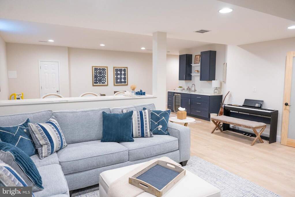 4 Bedroom Single Family Home/House's Image 37
