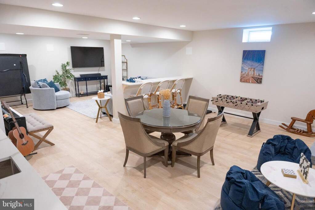 4 Bedroom Single Family Home/House's Image 43