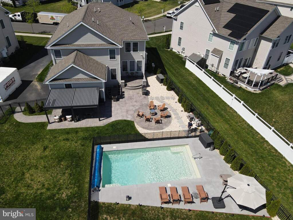 4 Bedroom Single Family Home/House's Image 57