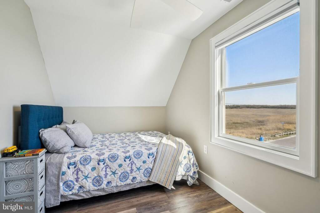 5 Bedroom Single Family Home/House's Image 21