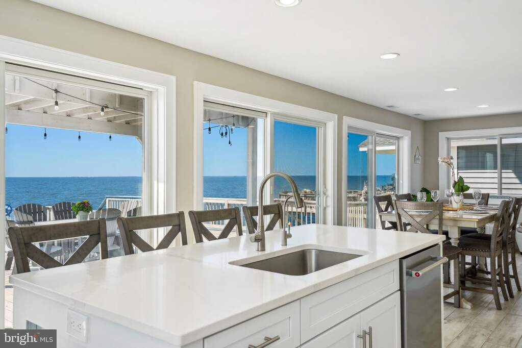 5 Bedroom Single Family Home/House's Image 30