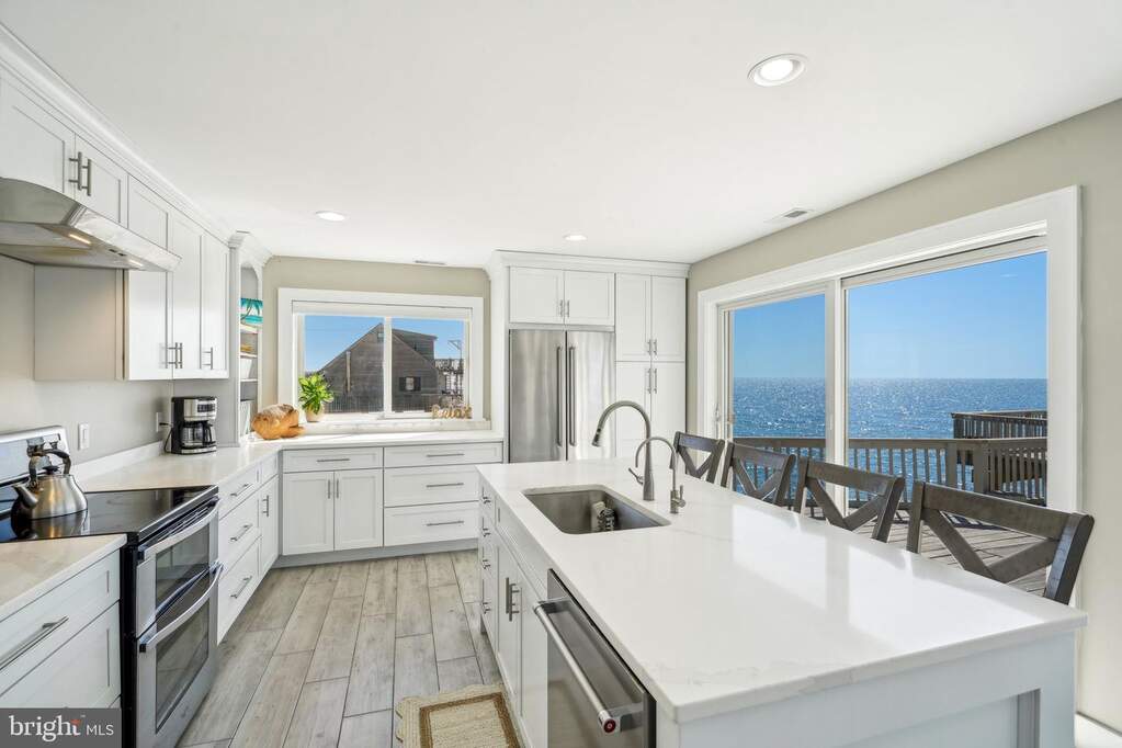 5 Bedroom Single Family Home/House's Image 68