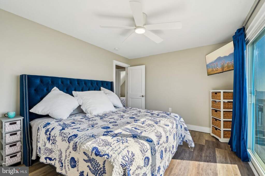 5 Bedroom Single Family Home/House's Image 75