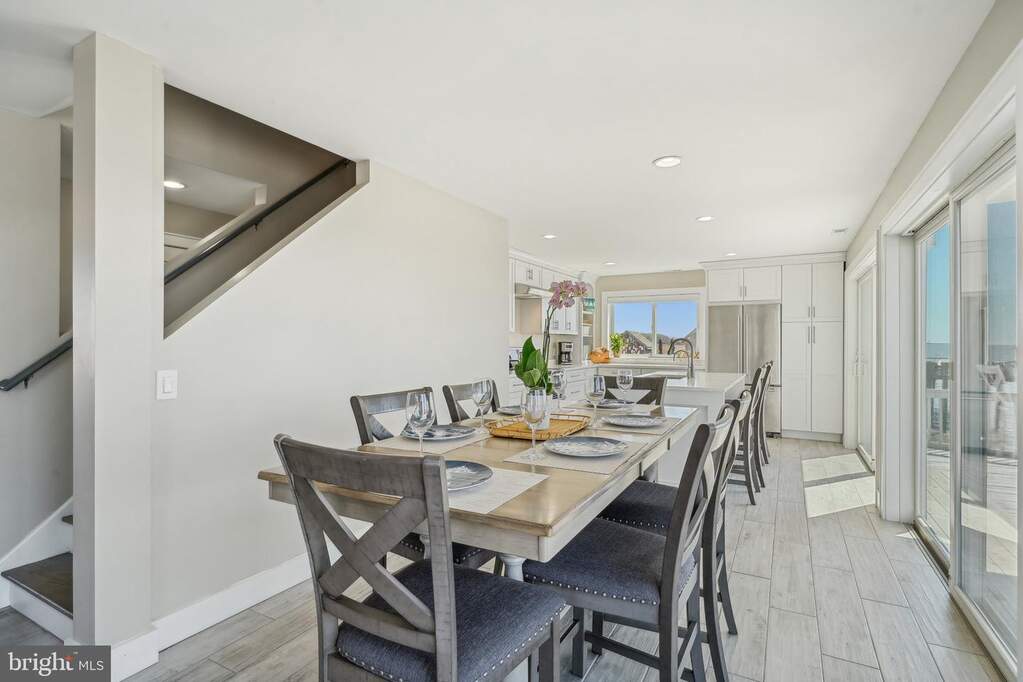 5 Bedroom Single Family Home/House's Image 77