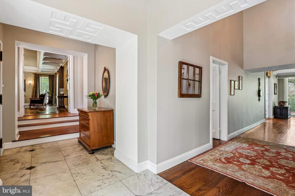 5 Bedroom Single Family Home/House's Image 21