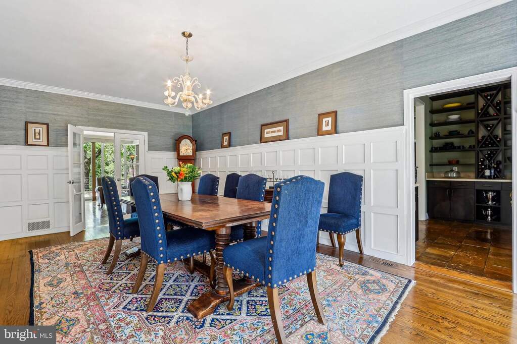 5 Bedroom Single Family Home/House's Image 29