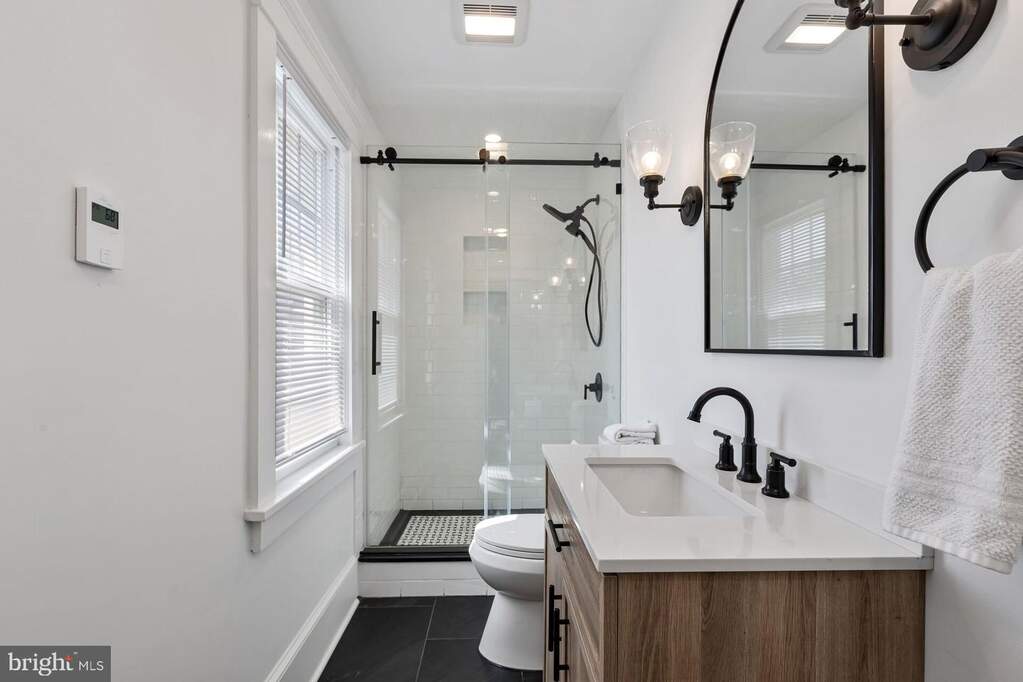 4 Bedroom Single Family Home/House's Image 16