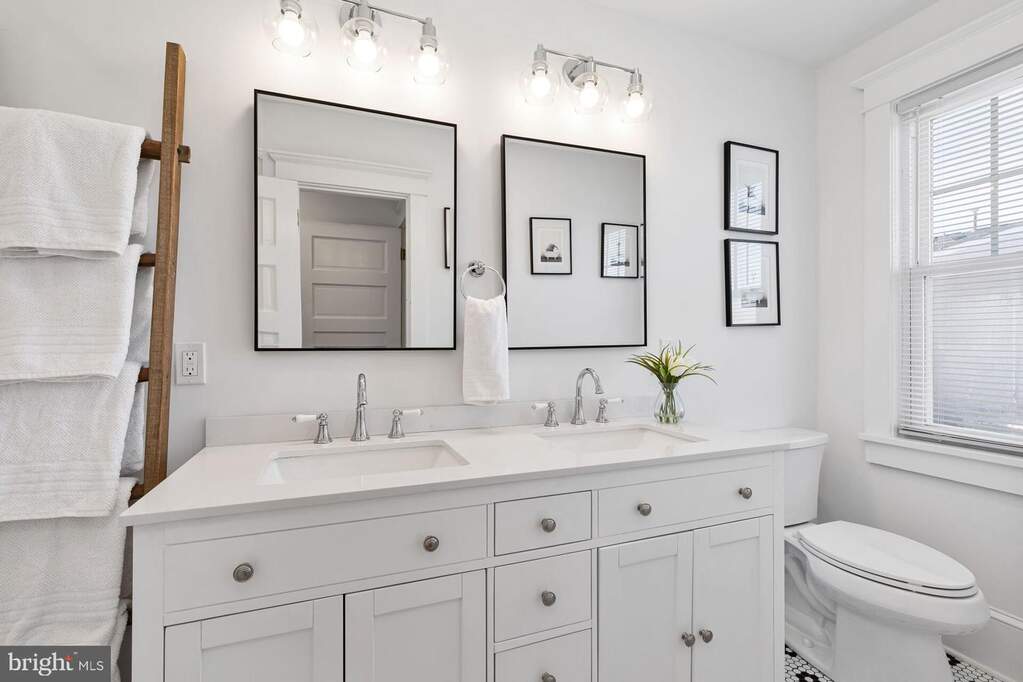 4 Bedroom Single Family Home/House's Image 21