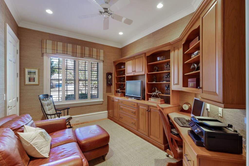 4 Bedroom Single Family Home/House's Image 12