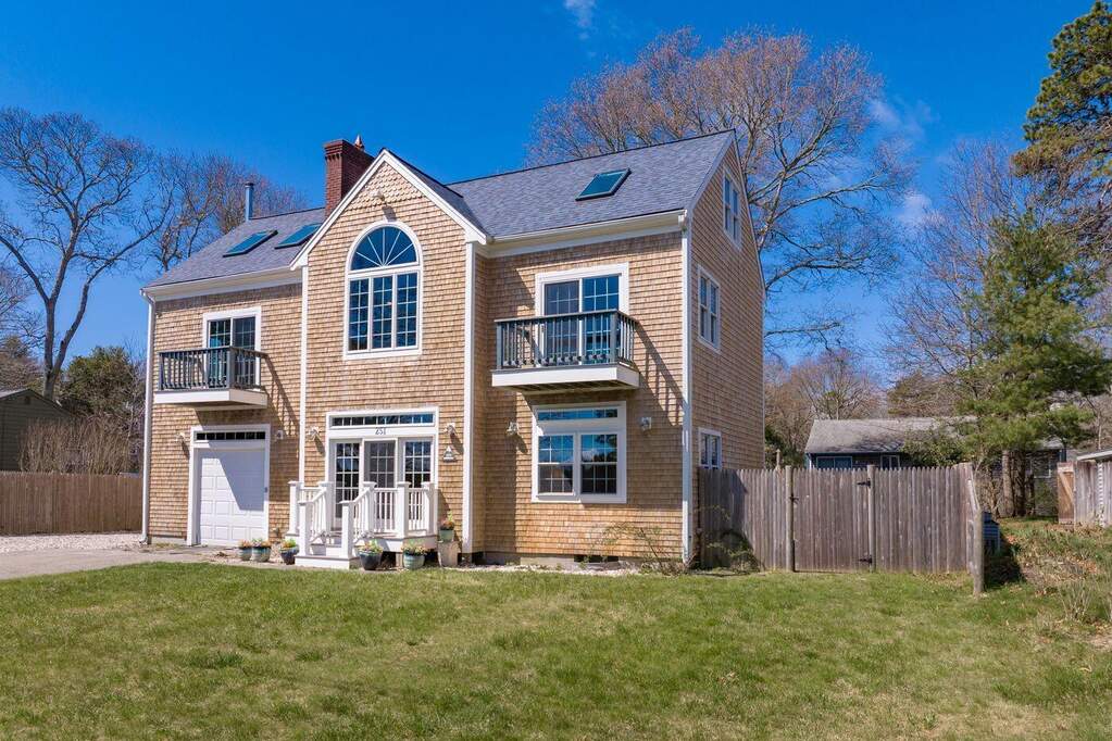 W5-MA5663-251LakesideDrive-1030