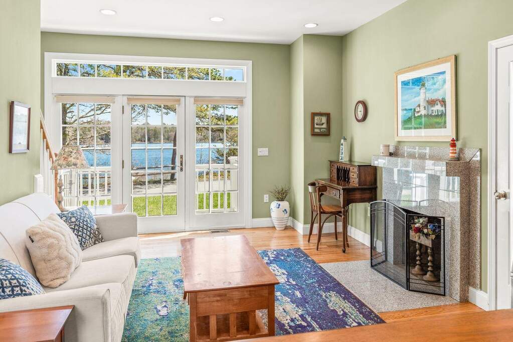 3 Bedroom Single Family Home/House's Image 3